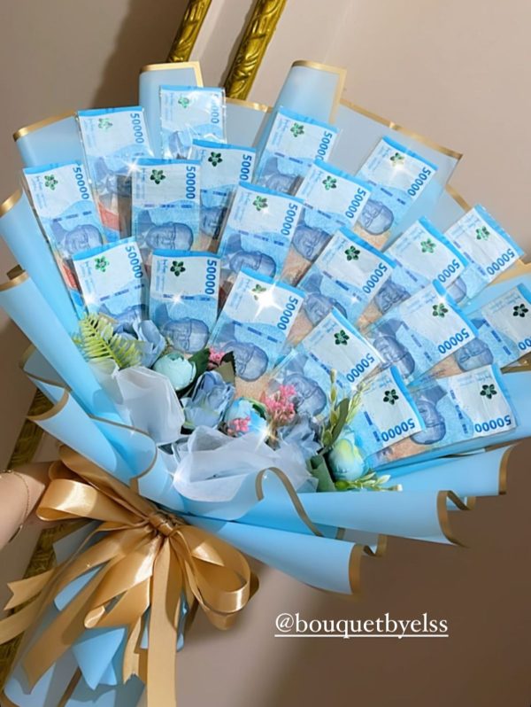 Bouquet Uang